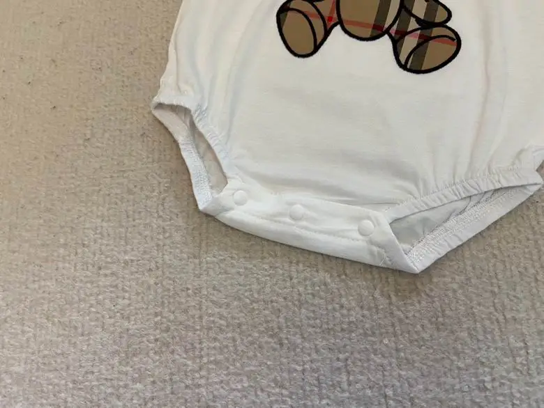 Burberry sz66 73 80 90  (6)
